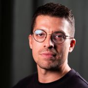 Daniel Nøjsen Fallah – Bold