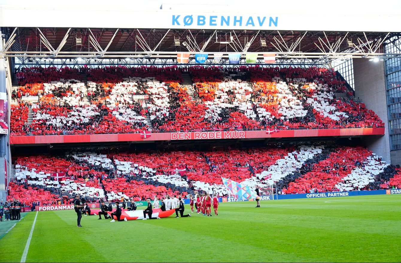 DBU følger FCK: Fraråder koordinerede hop på den røde mur