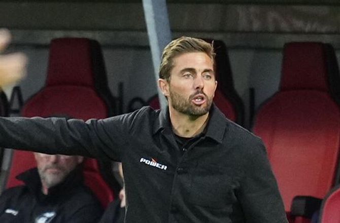 3F Superliga -Jakob Poulsen hylder 'vanvittige' fans: Bliv ved!