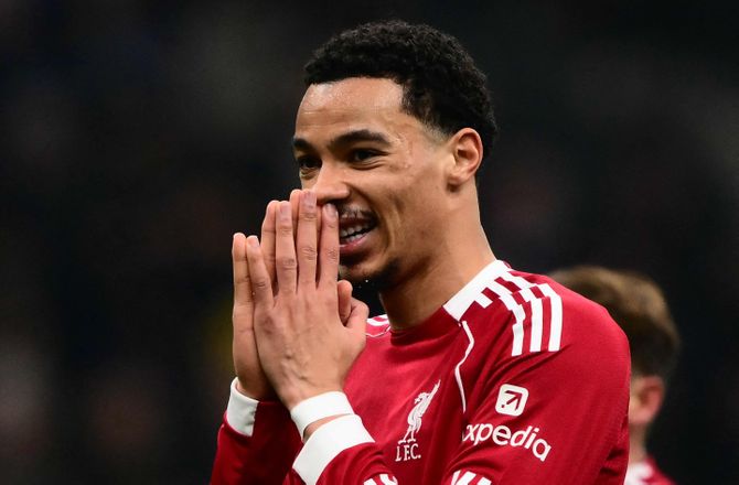 Premier League -Alvorlig skade: Ekitike ventes ude i ni måneder