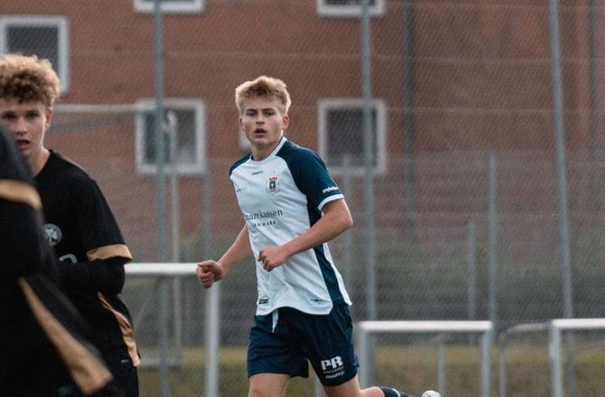 3F Superliga -18-årig erstatter Arnstad i AGF-truppen
