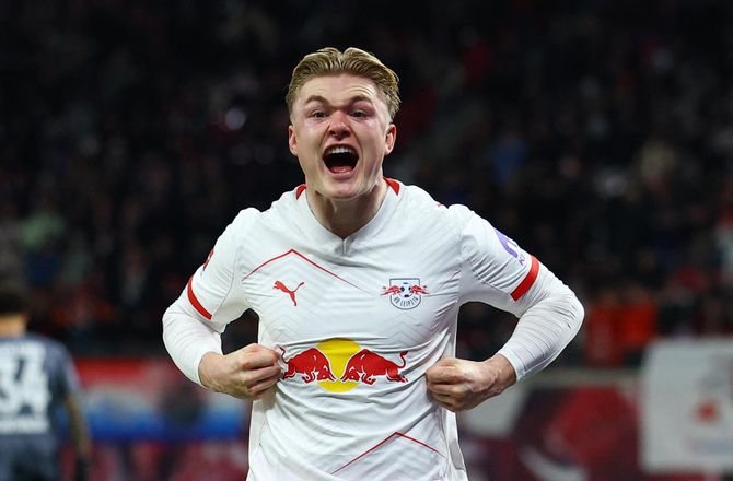 Bundesliga -Harder får sjælden chance