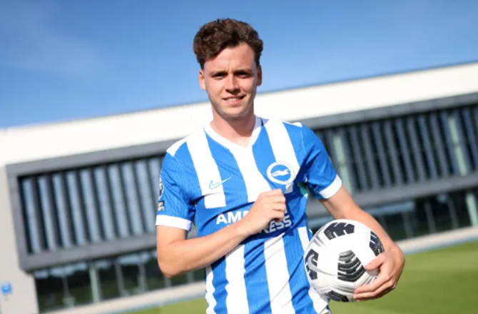 Premier League -Maxim De Cuyper skifter til Brighton