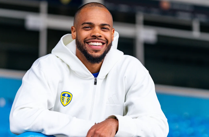 Premier League -Leeds snupper Lukas Nmecha fra Wolfsburg