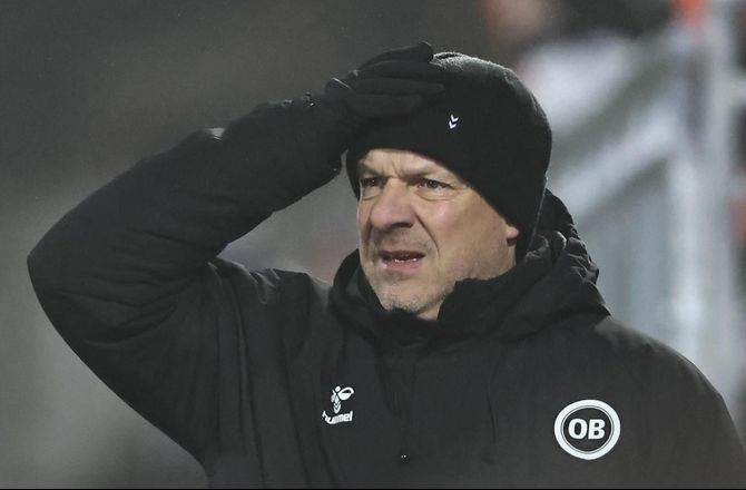 International -Uforstående Zorniger: Hvorfor starter Clem?