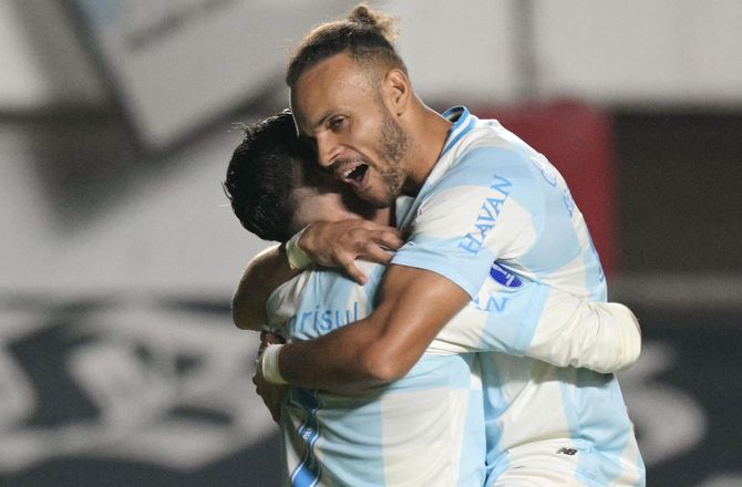 Copa do Brasil -Brandvarm Braithwaite lynede to gange i Brasilien