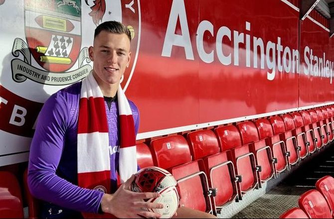 Premier League -Manchester United forlænger og udlejer keeper