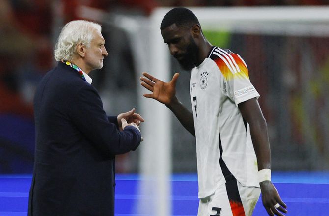 International -Völler kritiserer Rüdiger: Skal udvise respekt og klasse