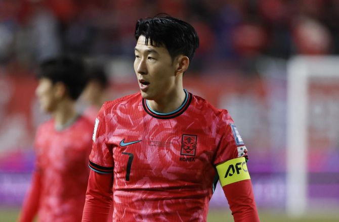 Venskabskampe -Heung-min Son skrev historie i afklapsning