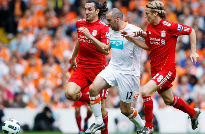 Blackpool -Tidl. Blackpool-fløj 'rev Vidic fra hinanden': På niveau med Skrtel