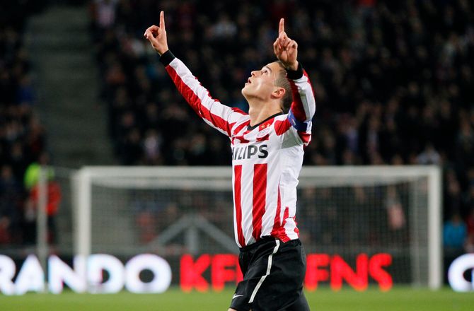 Æresdivisionen -PSV hyrer Ibrahim Afellay