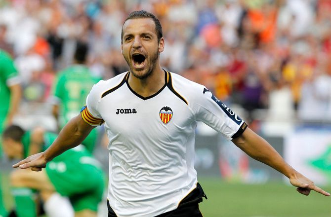 Spanien -38-årige Roberto Soldado går på pension