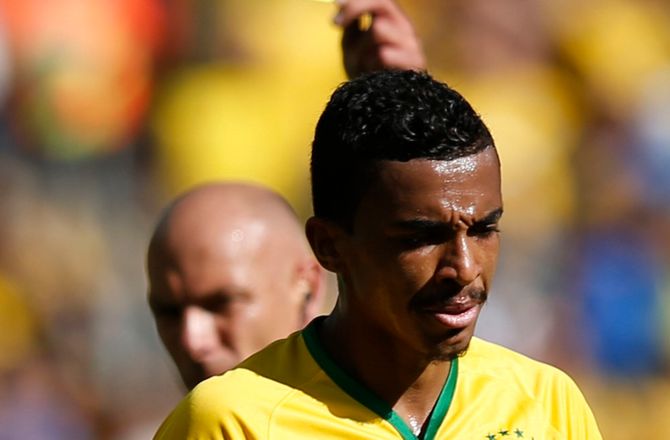 Serie A -Athletico Paranaense henter Luiz Gustavo