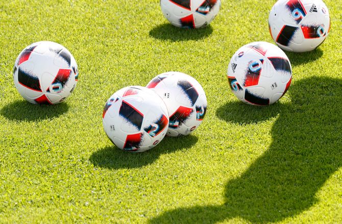 Bundesliga -Kæmpe aftale: Adidas skyder 740 millioner i Bundesligaen