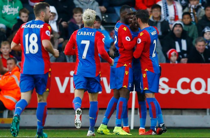 Premier League -Wilfried Zaha træner i Palace