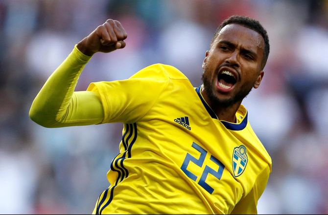 J. League -Isaac Kiese Thelin skal videre
