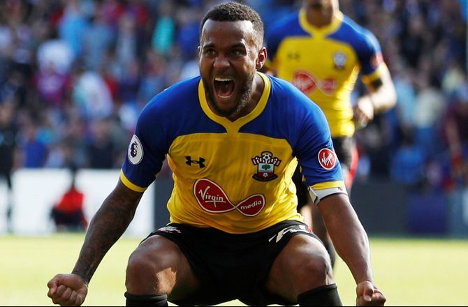 Premier League -Ryan Bertrand indstiller karrieren