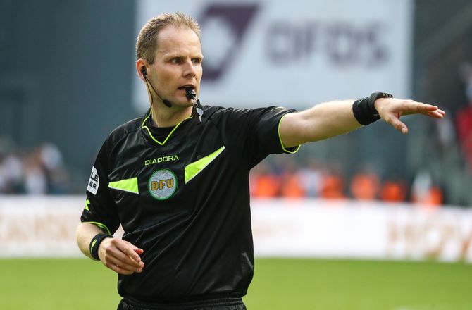 VM -Dansk dommerformand byder ny VM-regel velkommen