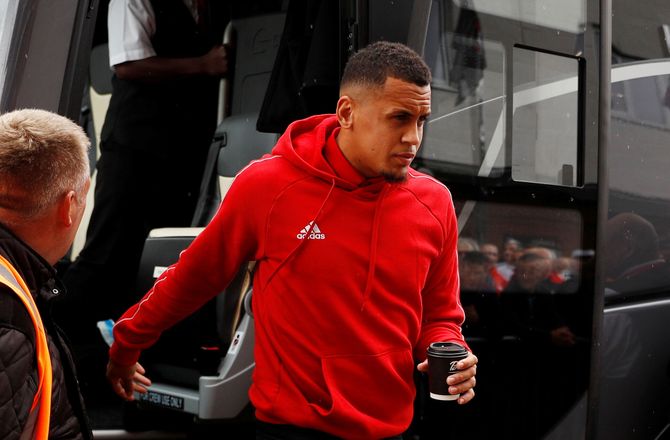 Forenede Arabiske Emirater -Ravel Morrison skifter til arabisk 3. divisionsklub