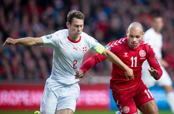 Super League -Lichtsteiner overtager roret i Basel 