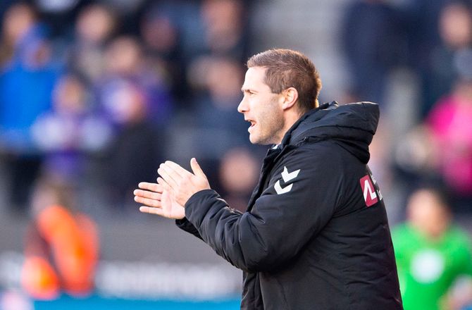 3F Superliga -Retovs dobbeltfokus: Har givet spillerne mit ord