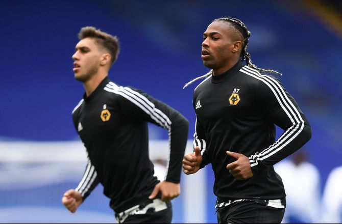 Premier League -Wolves ophæver med midtbanespiller