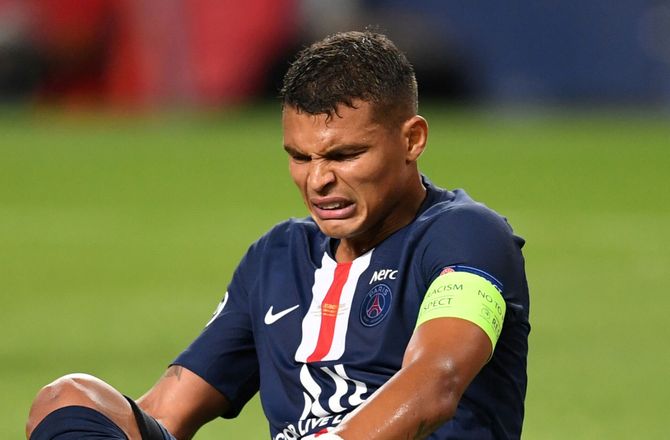 International -Thiago Silva runder 1000 kampe
