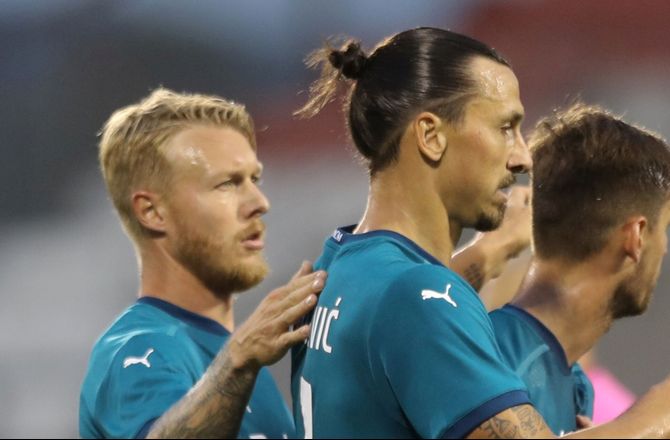 Serie A -Kaos inden topbrag: Kjær lærte meget af Zlatan 