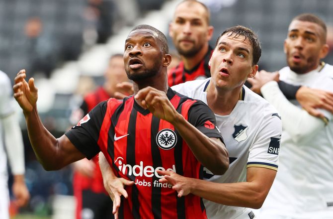 Bundesliga -Touré forlader Frankfurt