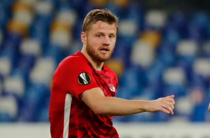 Super Lig -Galatasaray sælger norsk midtbanespiller til Pendikspor