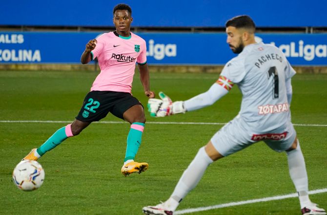 La Liga -Espanyol-keeper har været under kniven