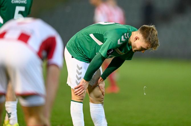 2. division -Blodrødt i AB – minus 15 mio. kr.