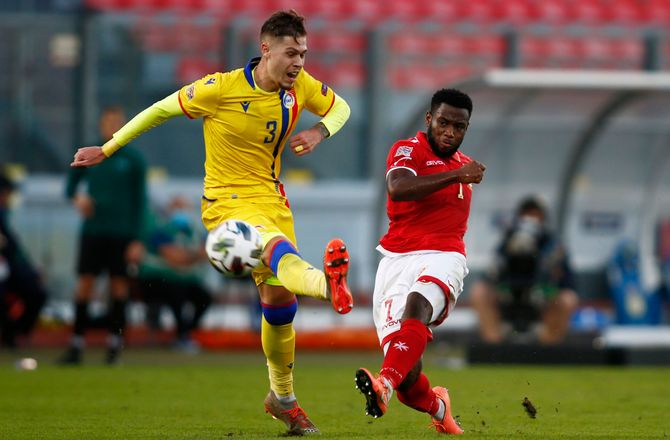 EM -Mbong med Zidane-lignende skalle i tjekkisk storsejr