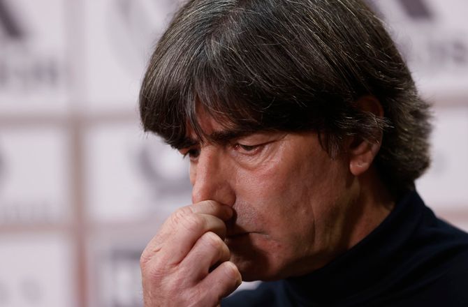 Tyskland -Löw slår fast: Jeg er ikke gået på pension