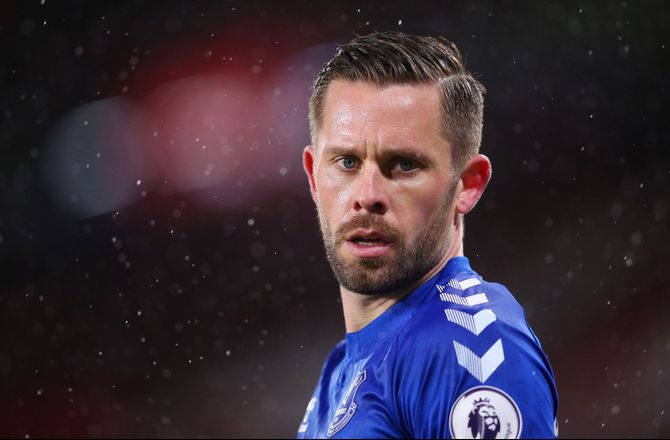 3F Superliga -Lyngby bekræfter: Arbejder på at hente Gylfi Sigurdsson