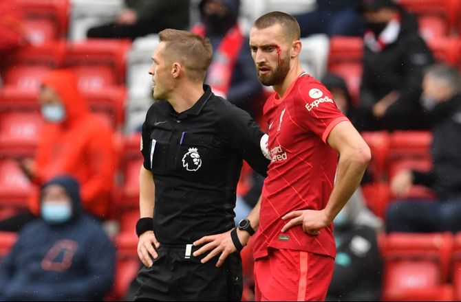 Premier League -Liverpool sender kultfigur på græs i Derby