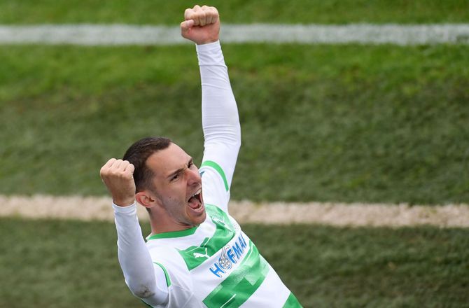 Bundesliga -St. Pauli henter svensk schweizerkniv