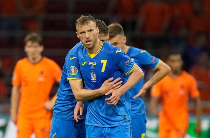 Dynamo Kiev -Yarmolenko-skifte skaber glæde: Stærk beslutning i svær tid