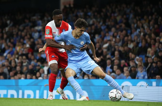 Premier League -City udlejer Finley Burns 