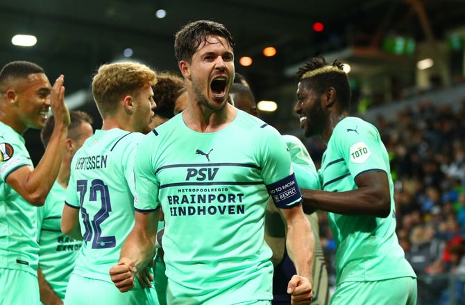 International -Marco van Ginkel stopper sin fodboldkarriere 