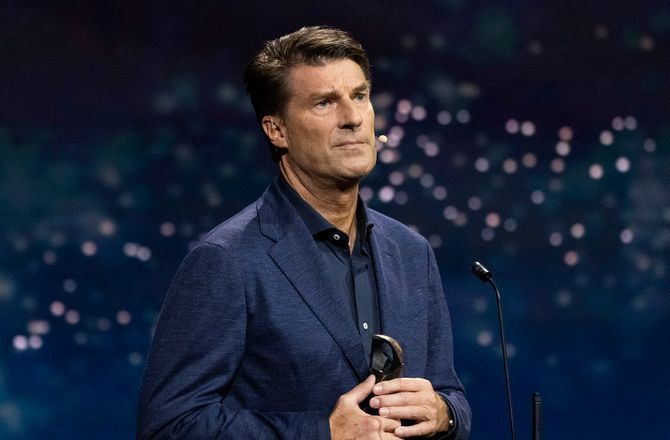Danmark -Laudrup takker Piontek: Inden var det kun slutrunder på TV