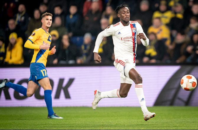 Ligue 1 -Nantes lejer zimbabwisk angriber i Lyon