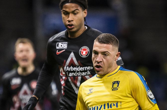ECL-kval -Radosevic mindes bizart FCK-selvmål: Spøjst bur venter FCM
