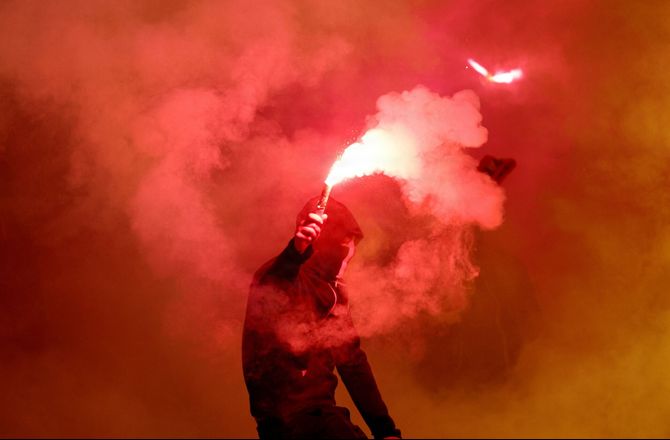 EL-kval -UEFA straffer bulgarsk klub med tilskuerstraf efter ballade