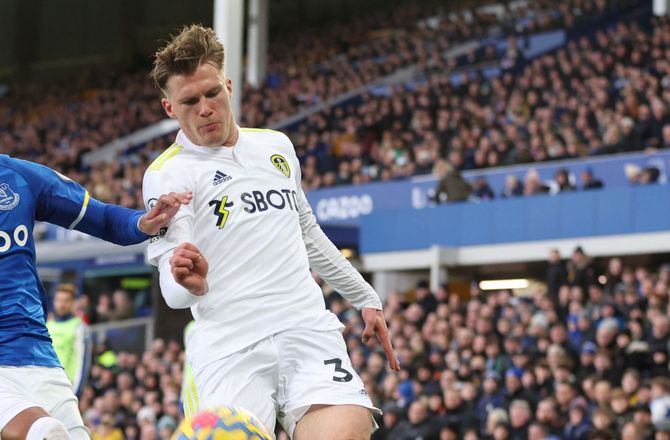 Championship -Sheffield United lejer norsk back 