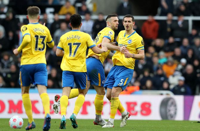 Premier League -Brighton tager afsked med midtbanespiller