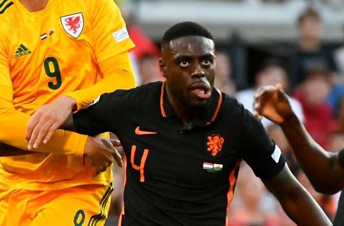 Æresdivisionen -Bruno Martins Indi jagter ny klub