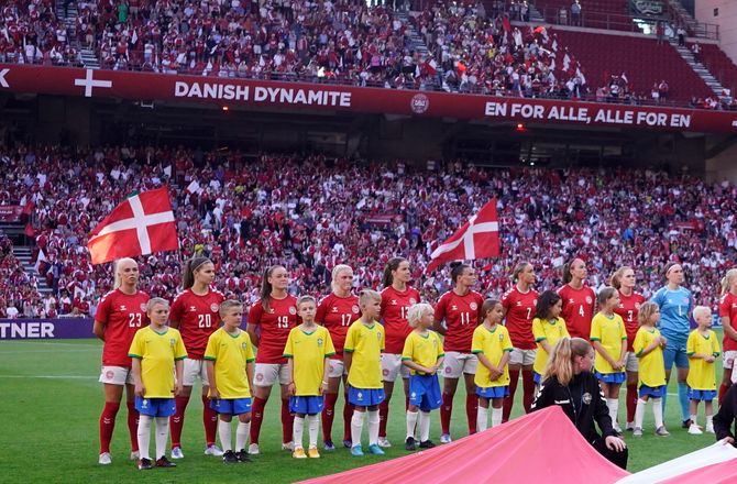 VM 2023 -FIFA bekræfter tre bud på kvindernes VM
