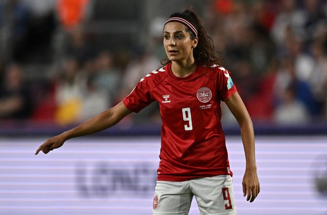 Danmark (k) -Jeglertz valgte Nadim: Hun kan afgøre kampe