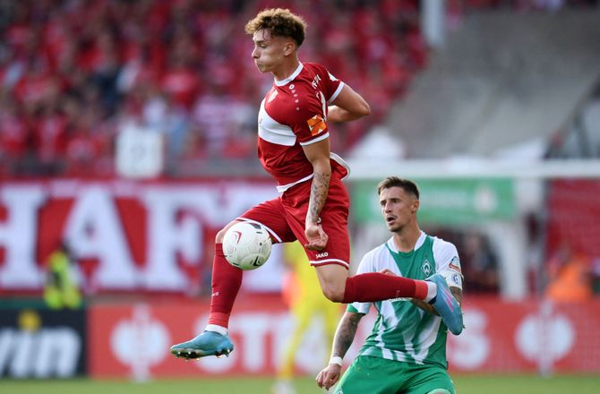 Cottbus -Østtysk traditionsklub vender tilbage til 3. Liga